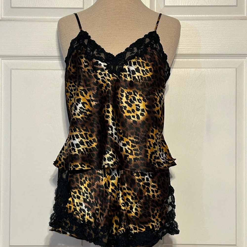 Victoria's Secret Leopard Print Pajama Set